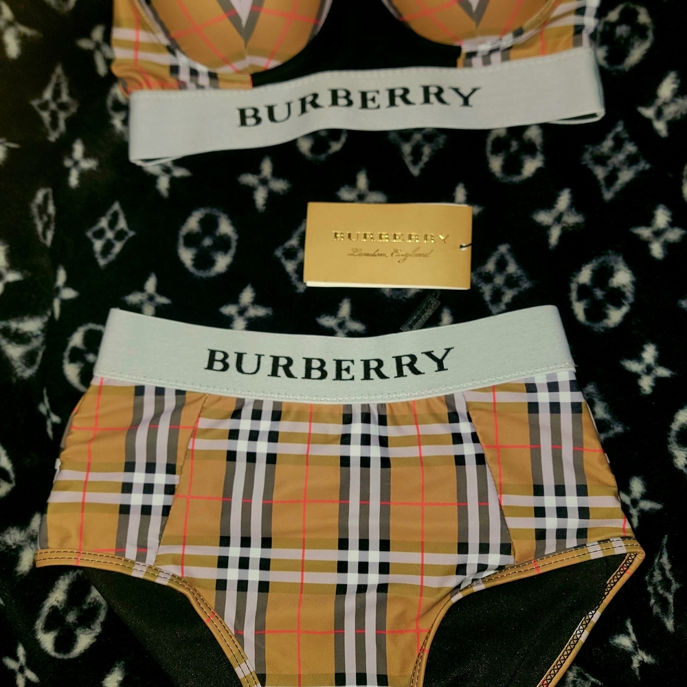 Burberry Set / NWT